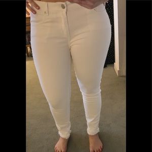 Loft crop white jeans EUC